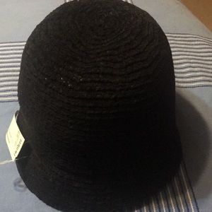 Women Beautiful hat . New With Tag